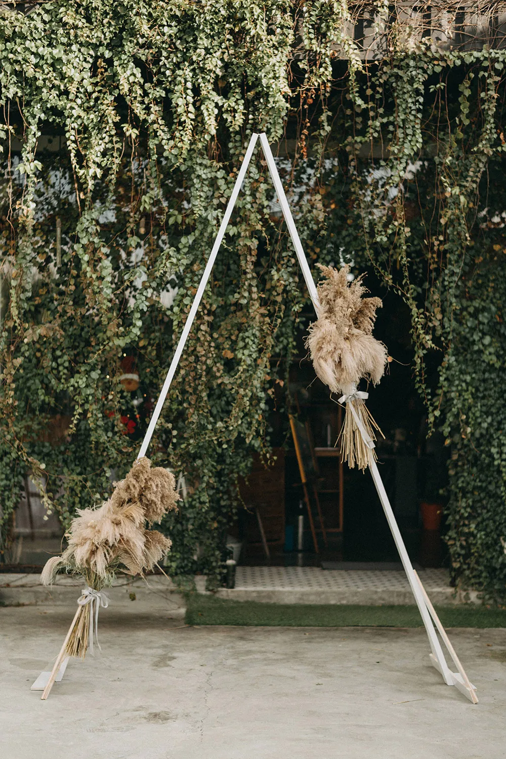 Photo by Peter Herman Photography. theweddingnotebook.com