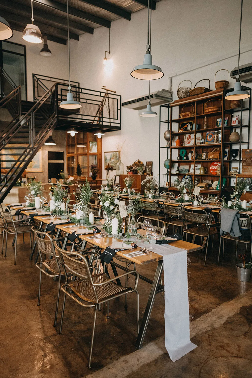 Photo by Peter Herman Photography. theweddingnotebook.com