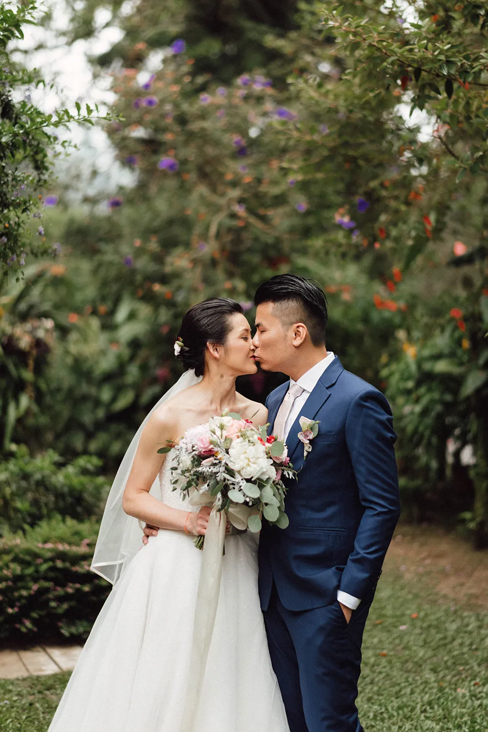 Photo by Peter Herman Photography. theweddingnotebook.com