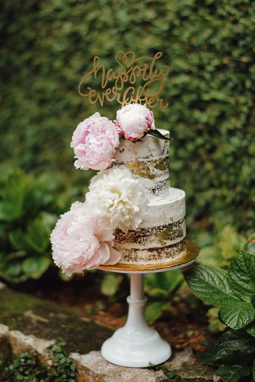 Photo by Peter Herman Photography. theweddingnotebook.com