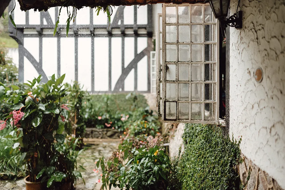 Photo by Peter Herman Photography. theweddingnotebook.com