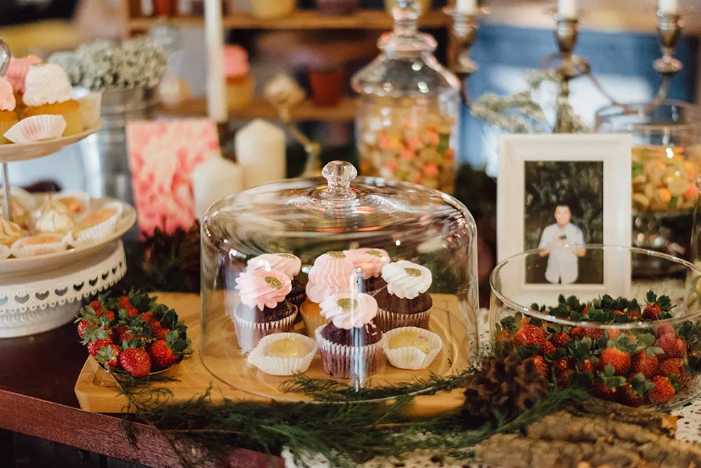 Photo by Peter Herman Photography. theweddingnotebook.com