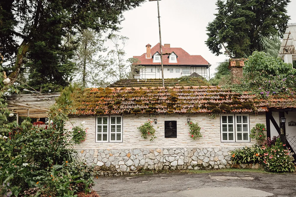Photo by Peter Herman Photography. theweddingnotebook.com
