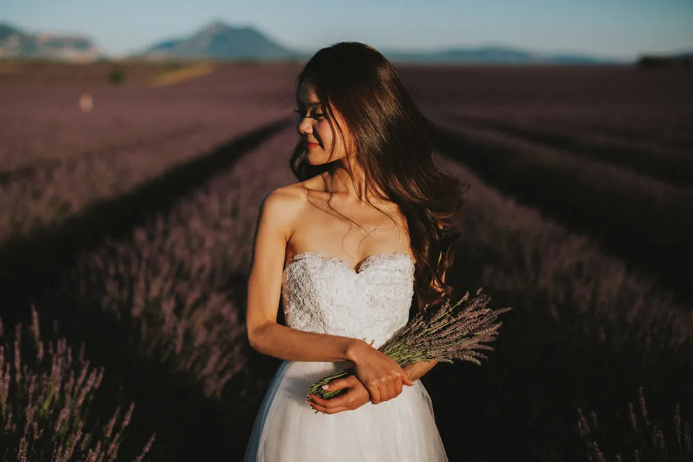 Photo by Synchronal Photography. theweddingnotebook.com