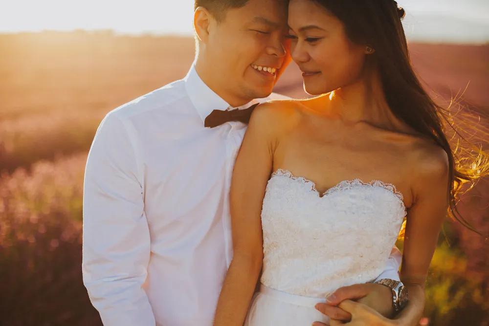 Photo by Synchronal Photography. theweddingnotebook.com