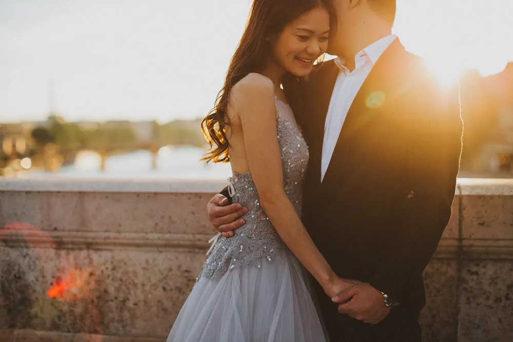 Photo by Synchronal Photography. theweddingnotebook.com