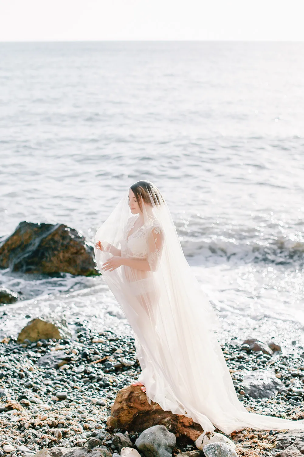 Bridal boudoir. Photo by Alexander Santi. Styling by JR Weddings. theweddingnotebook.com