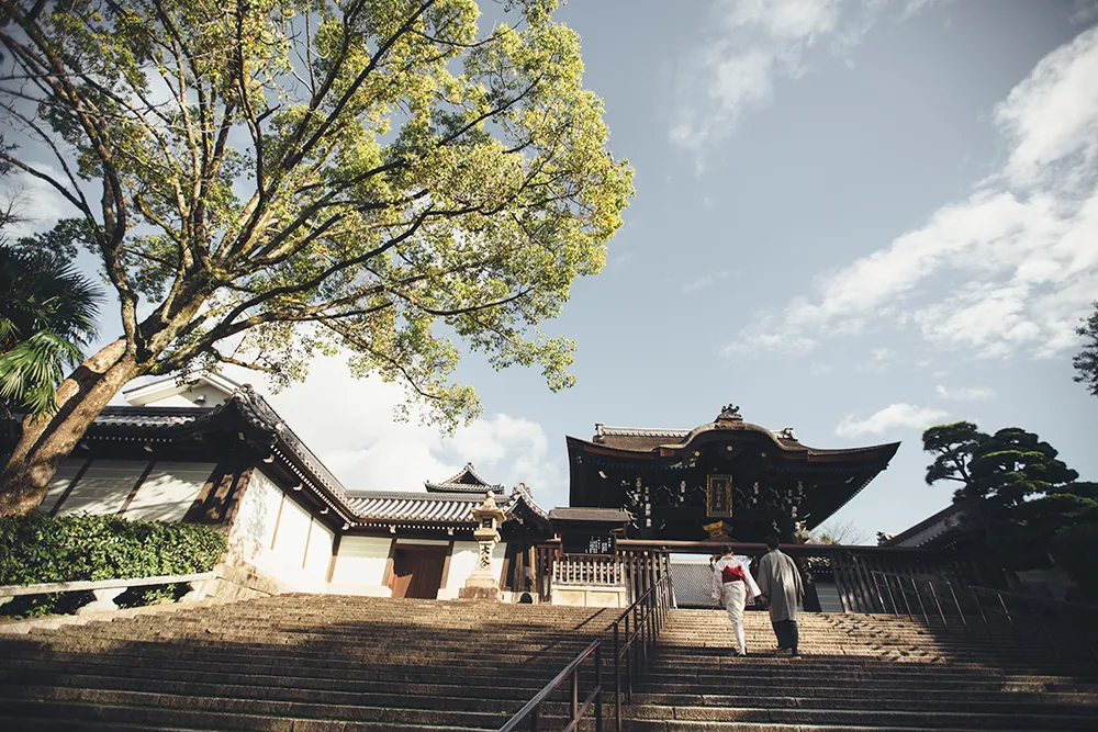 Photography by Quarter A. Shirakawa Japan. theweddingnotebook.com 