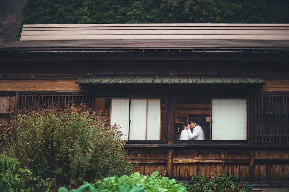 Photography by Quarter A. Shirakawa Japan. theweddingnotebook.com 