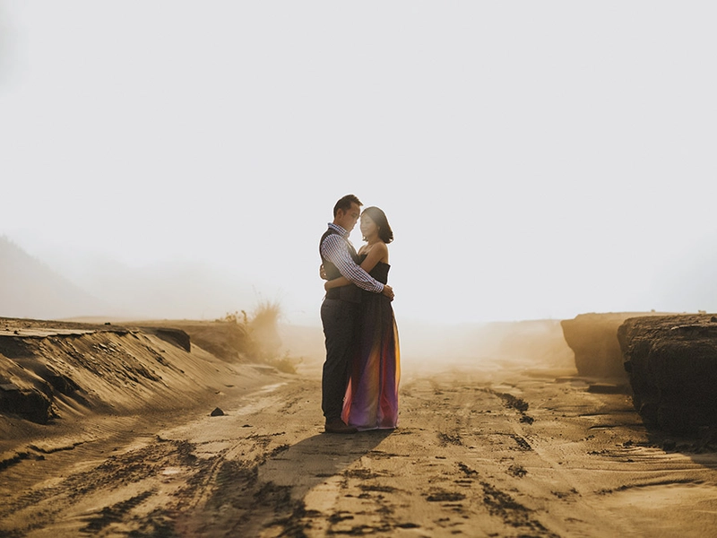 Dreamy Romantic Bridal Portraits At Mt Bromo And Bali