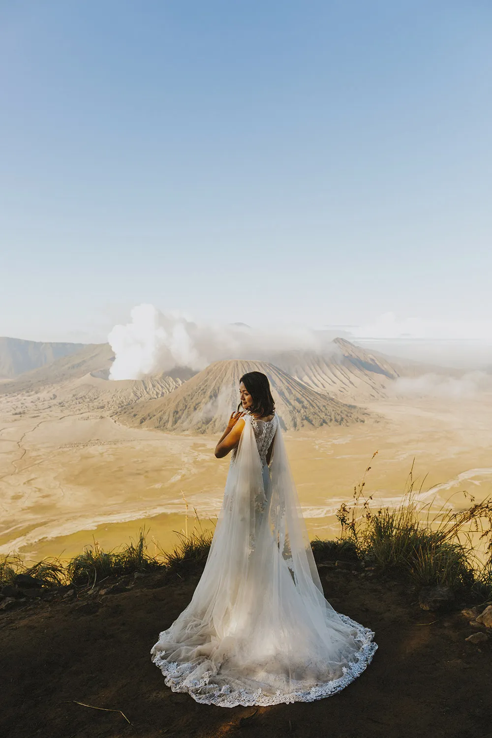 Photo by Synchronal Photography. theweddingnotebook.com
