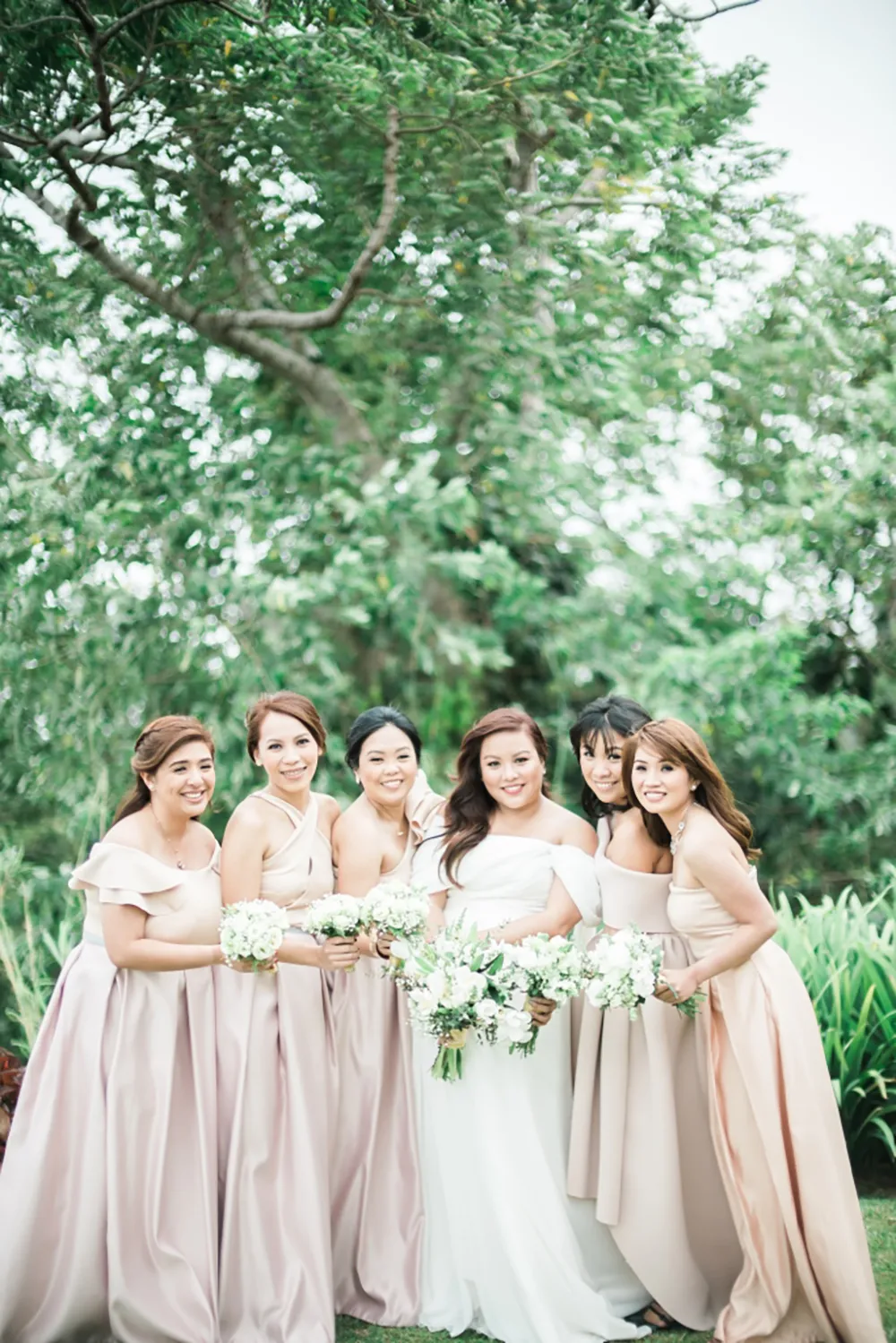 Photo by Toto Villaruel Photography. theweddingnotebook.com