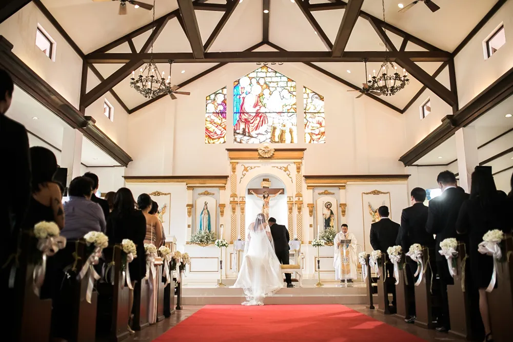 Photo by Toto Villaruel Photography. theweddingnotebook.com