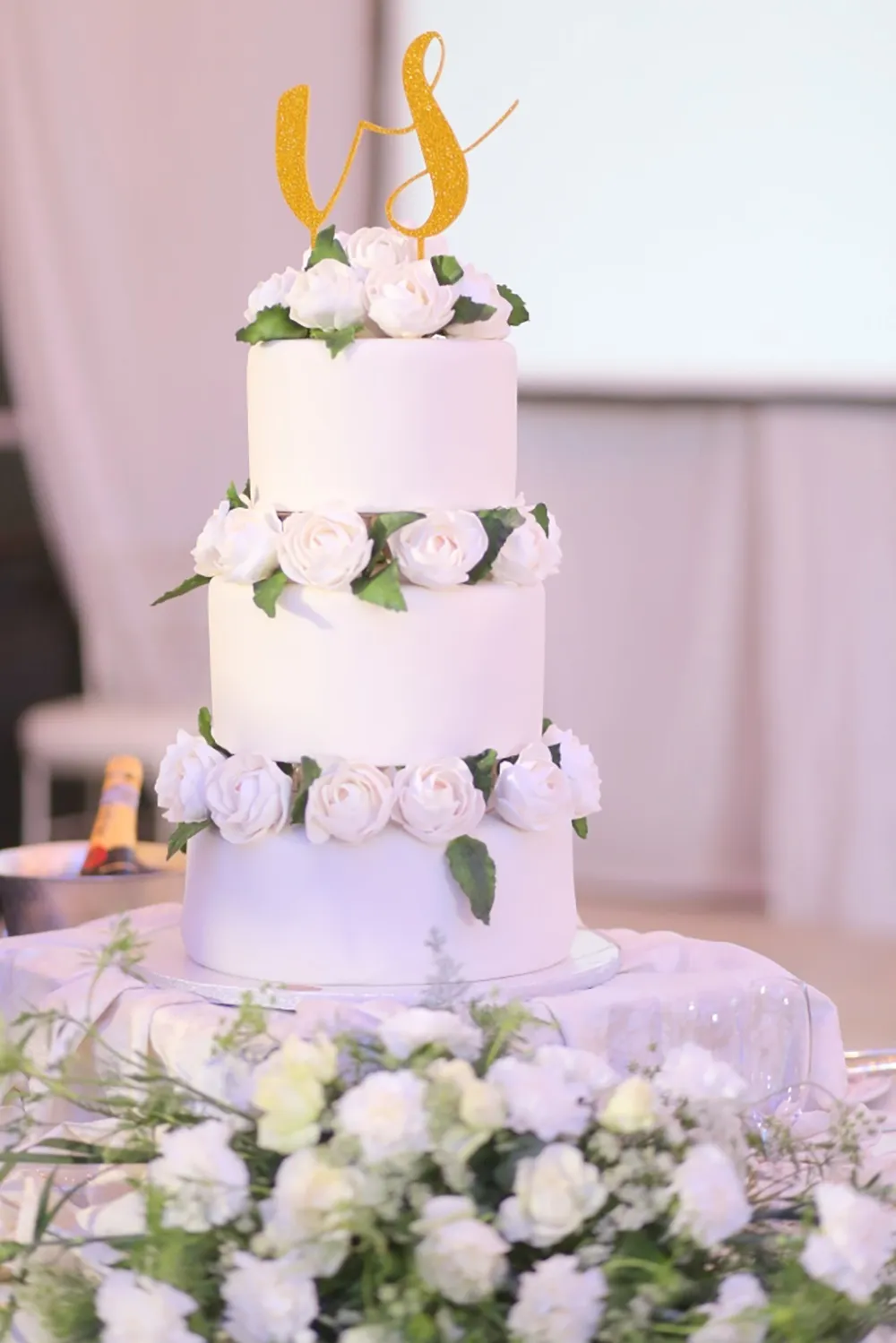 Photo by Toto Villaruel Photography. theweddingnotebook.com