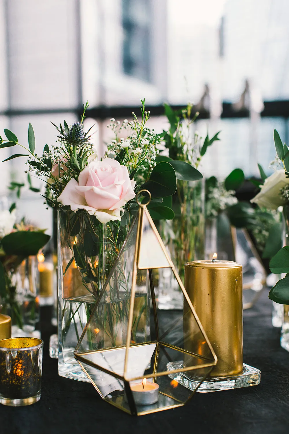 Photo by ZA Gallery. theweddingnotebook.com