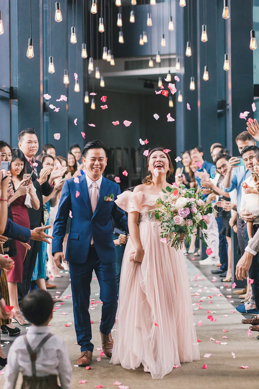 Photo by ZA Gallery. theweddingnotebook.com