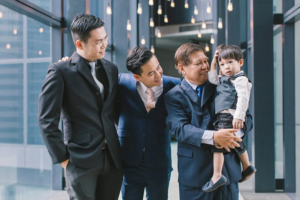 Photo by ZA Gallery. theweddingnotebook.com