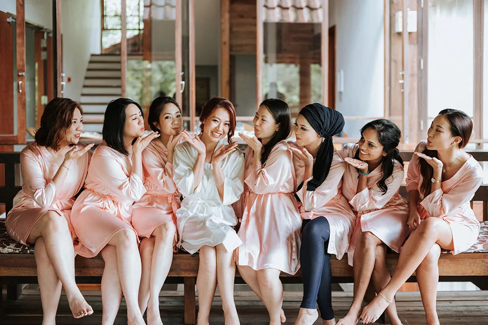 Munkeat Photography. theweddingnotebook.com