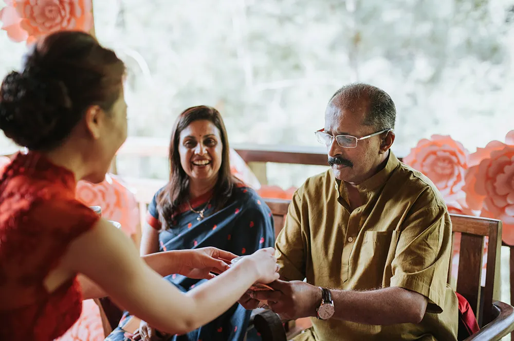 Munkeat Photography. theweddingnotebook.com