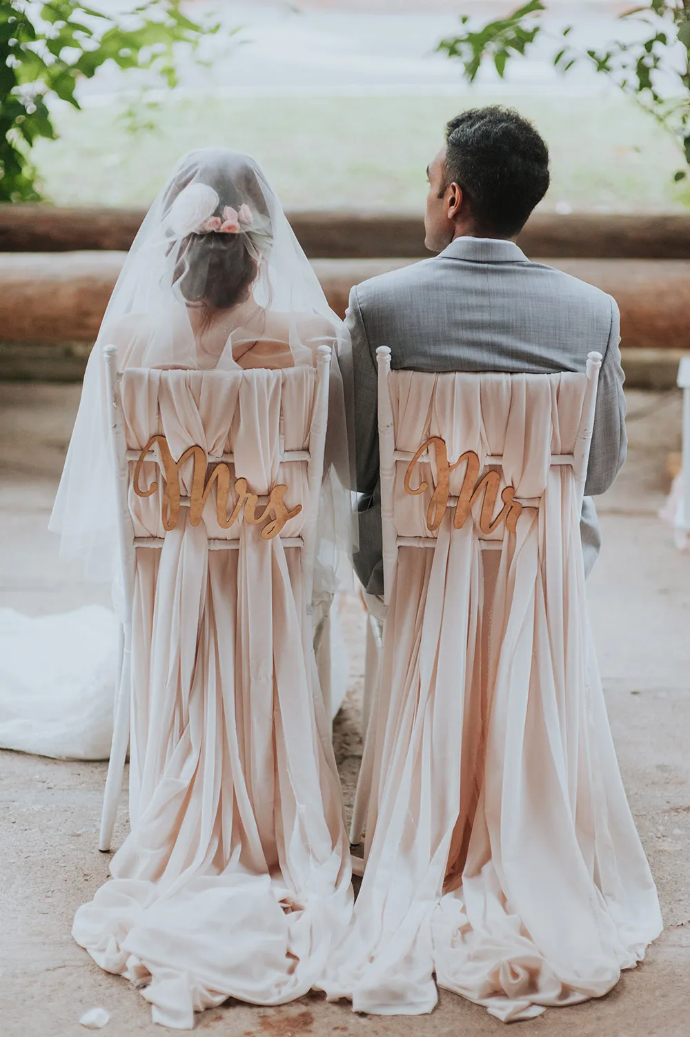 Munkeat Photography. theweddingnotebook.com