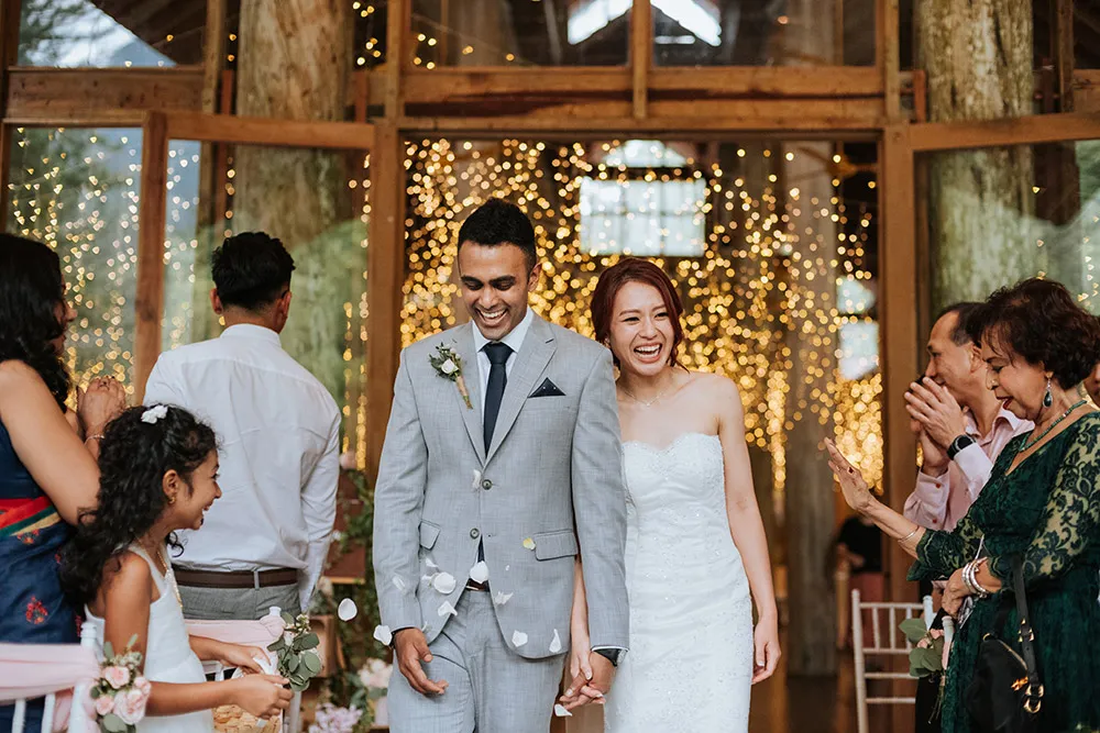 Munkeat Photography. theweddingnotebook.com