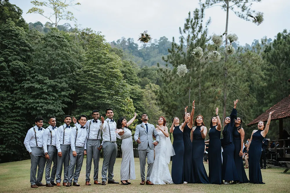 Munkeat Photography. theweddingnotebook.com