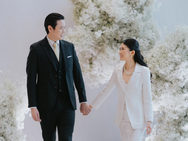 Elegant Home ROM Ceremony filled with Baby’s Breath and Petite Desserts