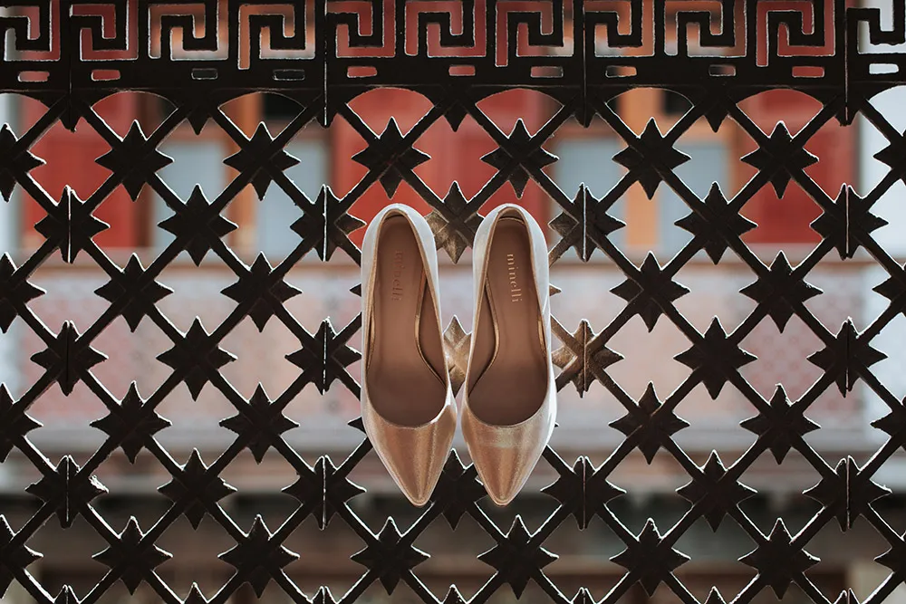 Photo by Yung Yaw and Manoj of Munkeat Studio. theweddingnotebook.com