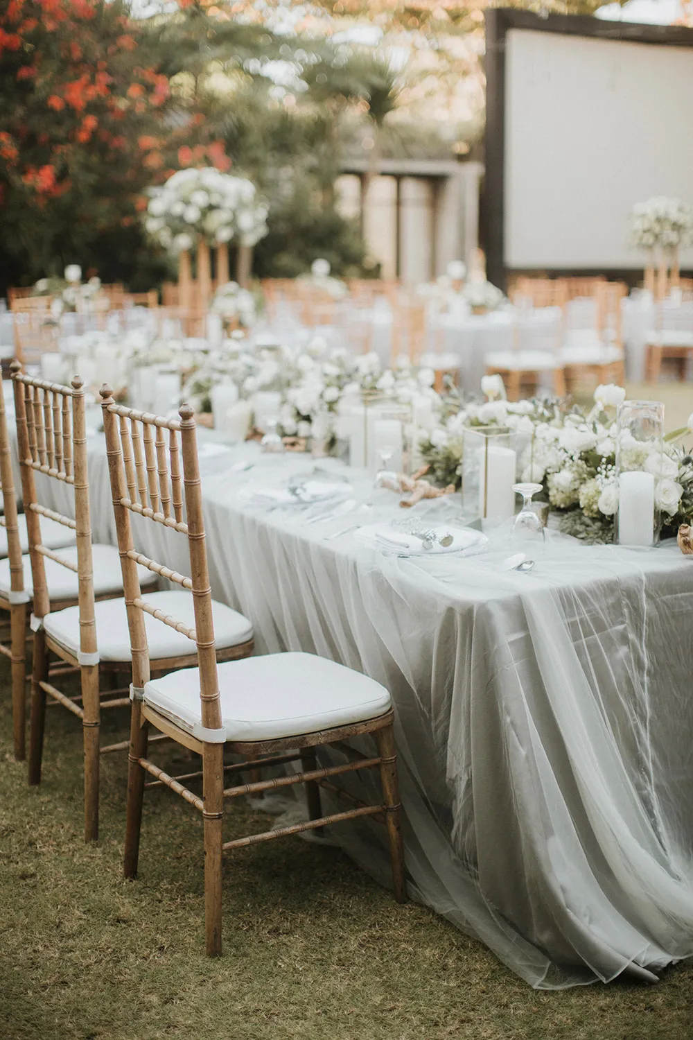 Wedding at Alindra Villa Bali. Photo by Iluminen. theweddingnotebook.com
