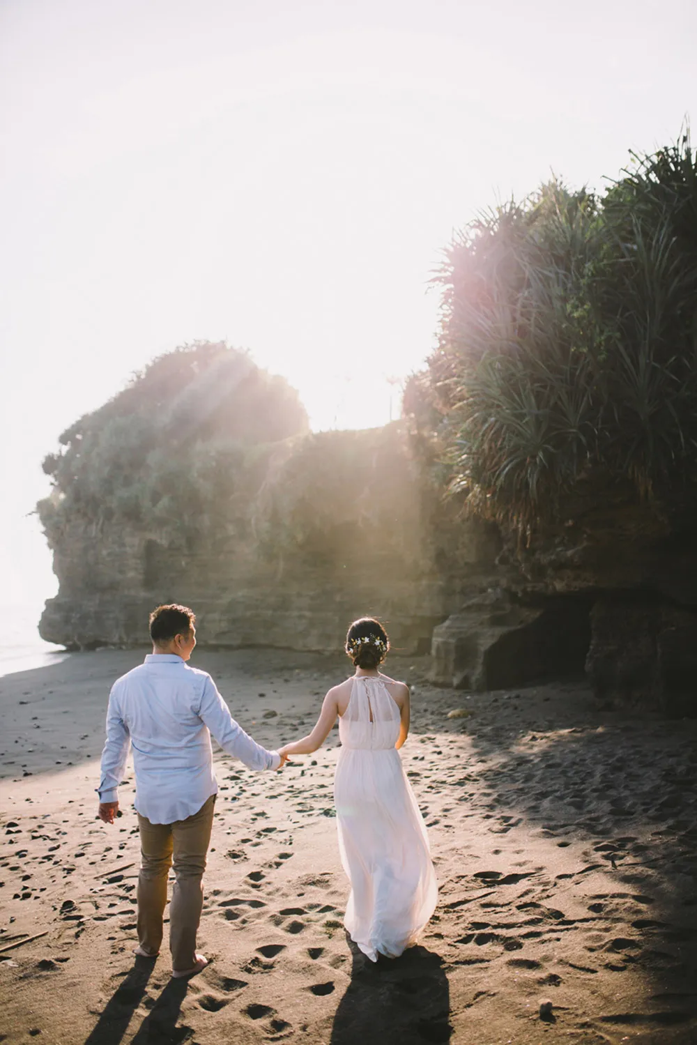 Photo by Fire Wood and Earth. theweddingnotebook.com