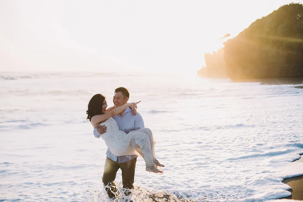 Photo by Fire Wood and Earth. theweddingnotebook.com