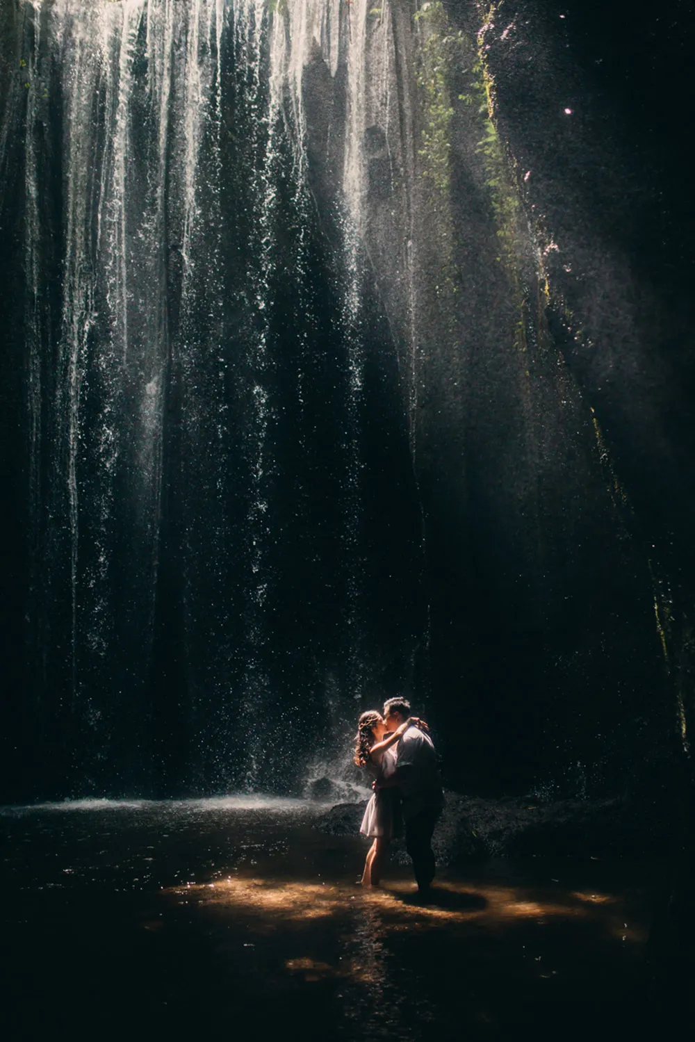 Photo by Fire Wood and Earth. theweddingnotebook.com