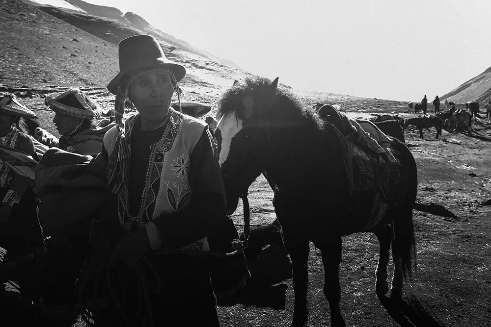 Photography by Metrophoto. Destination engagement shoots in Peru. theweddingnotebook.com