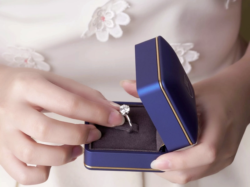 Engagement Rings: 8 Jewellers To Shop At