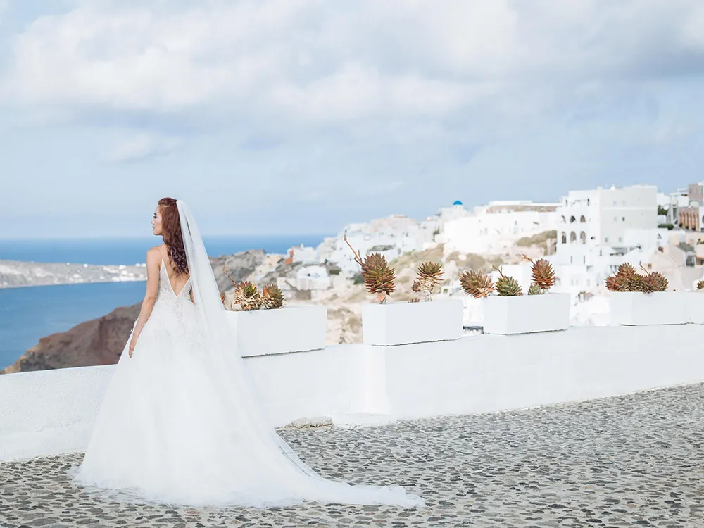 Photography by Sunrise Greece. theweddingnotebook.com