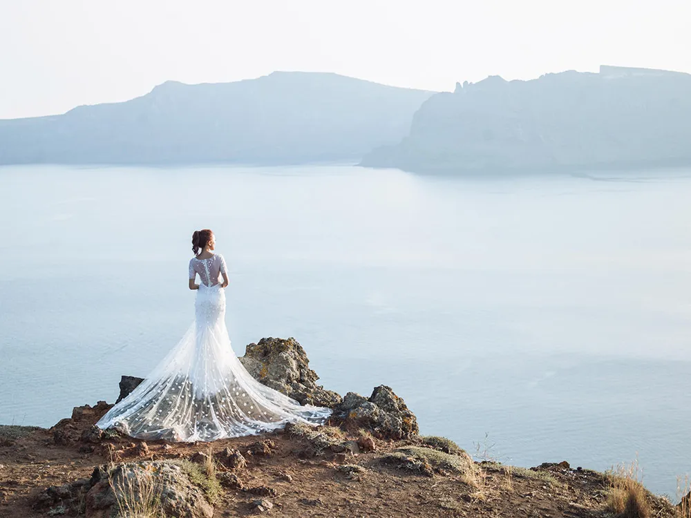 Photography by Sunrise Greece. theweddingnotebook.com
