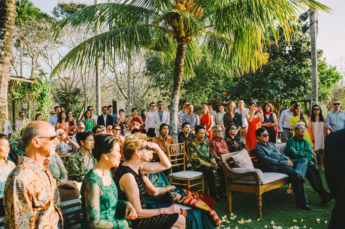 Photo by Diktatphotography. theweddingnotebook.com