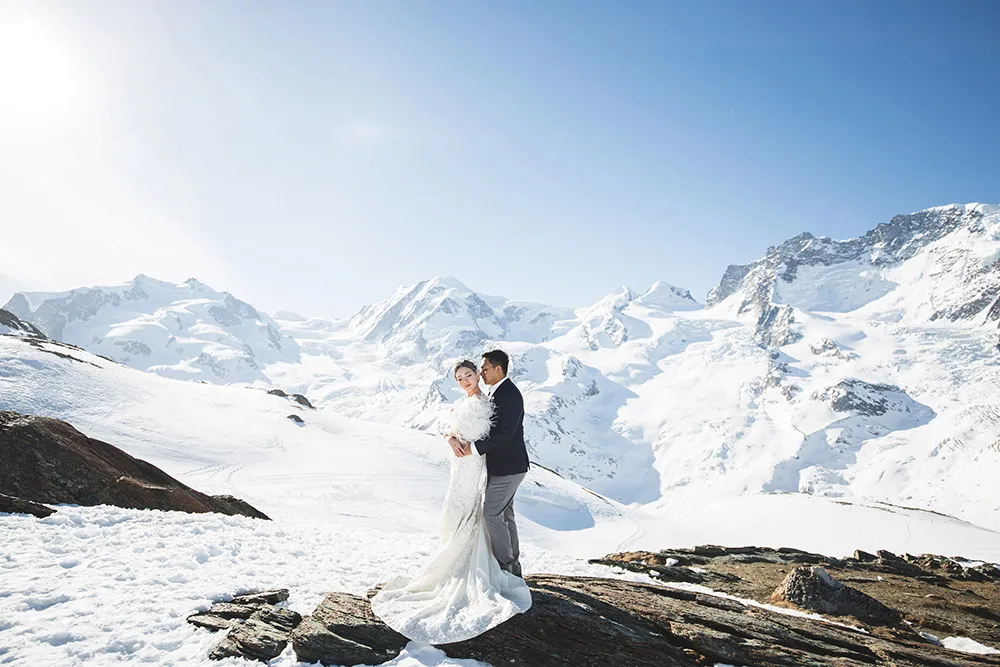 Photo by Ivan of Axioo. theweddingnotebook.com