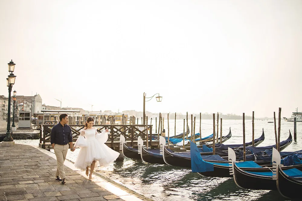 Photo by Ivan of Axioo. theweddingnotebook.com