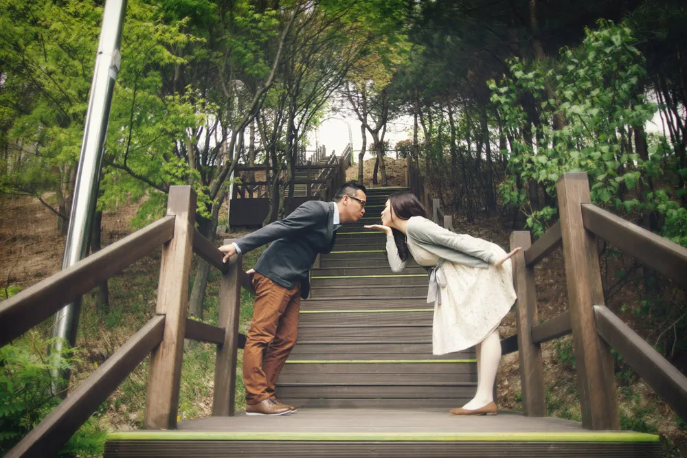 Josh Chong Photography. theweddingnotebook.com
