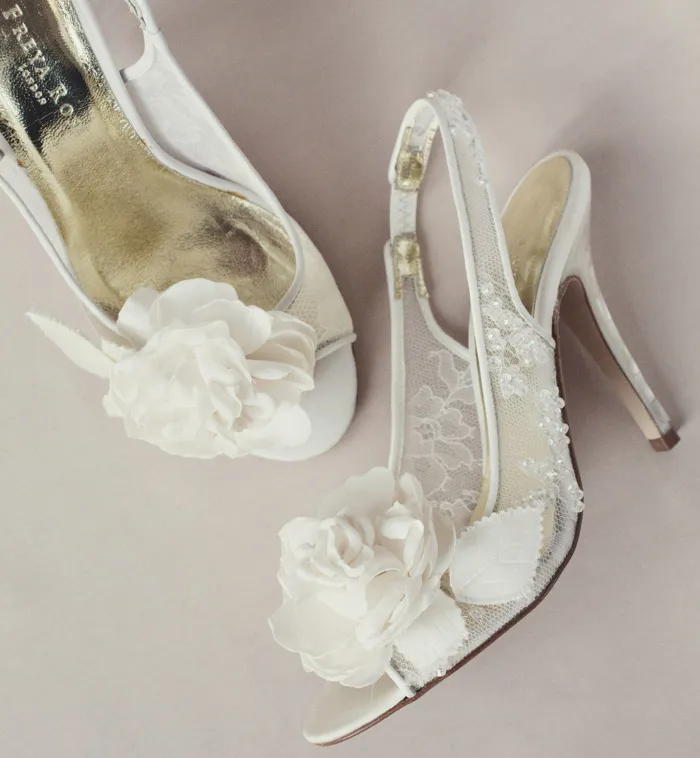 Yukka – Freya Rose London 2015 Hanami Couture Collection. theweddingnotebook.com