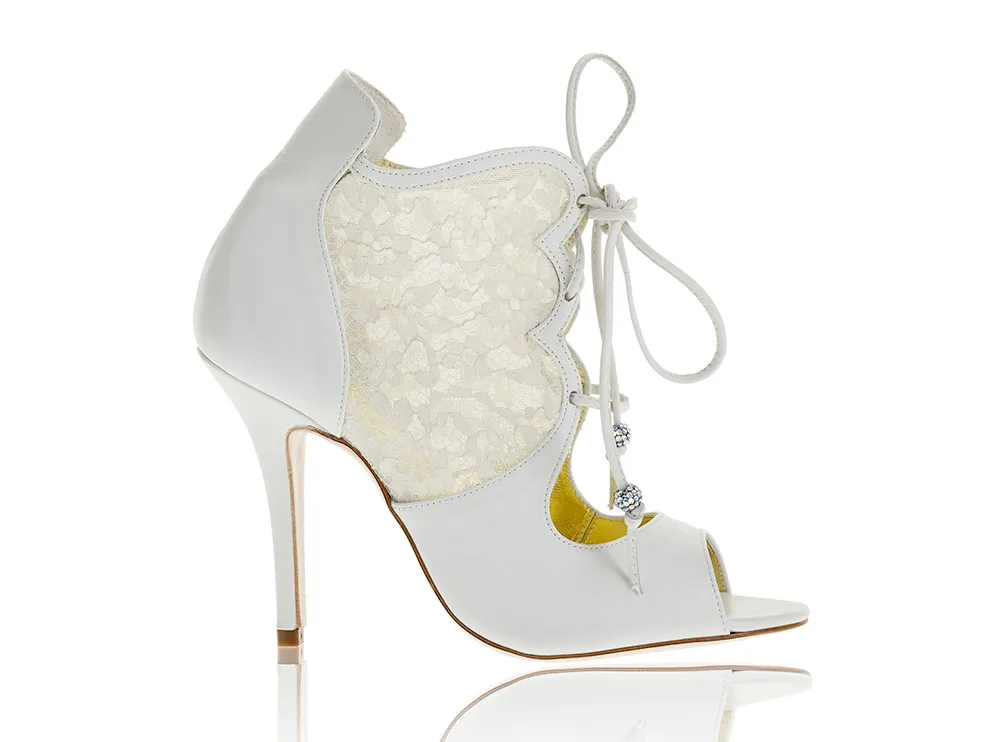 Freya Rose 2016 Bridal Collection. theweddingnotebook.com 