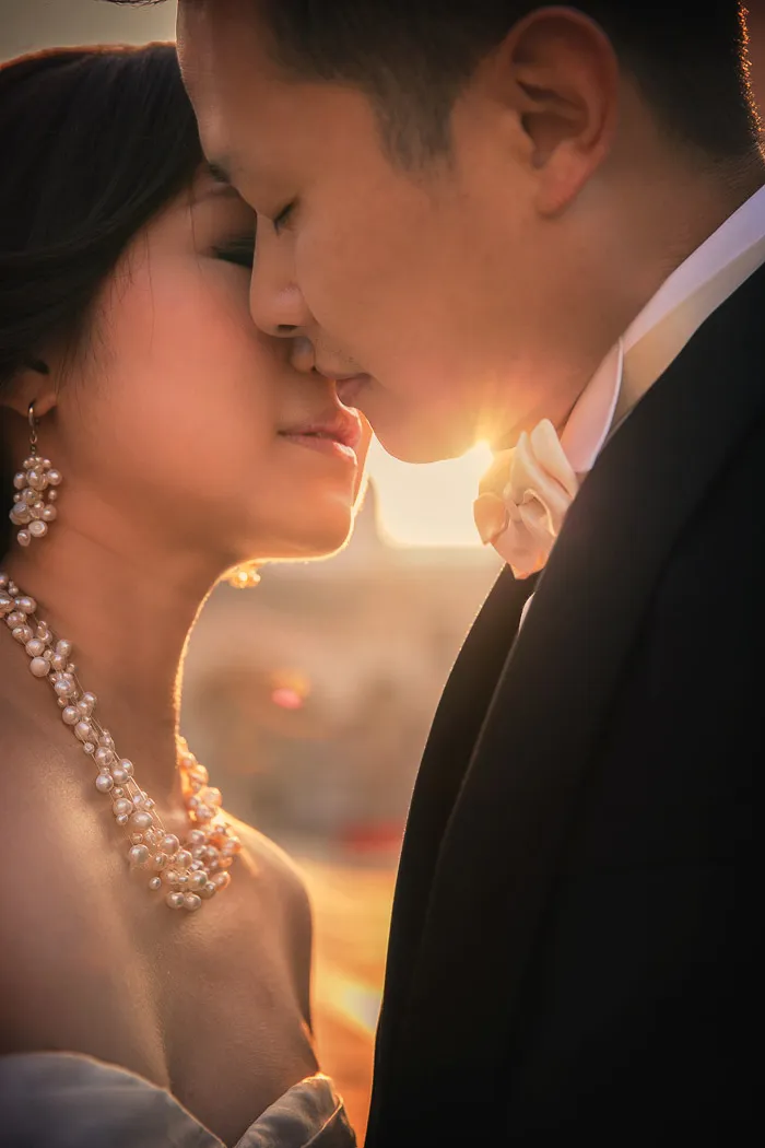 Photo by Kennfoo Weddings. theweddingnotebook.com