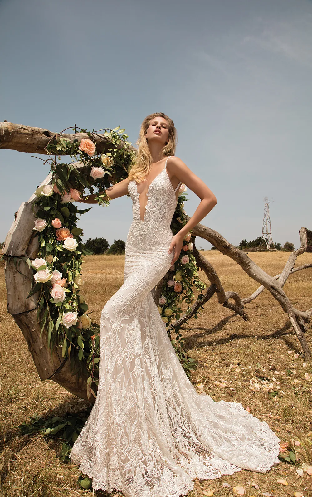 GALA NoII by Galia Lahav. RTW Spring 2017. theweddingnotebook.com 