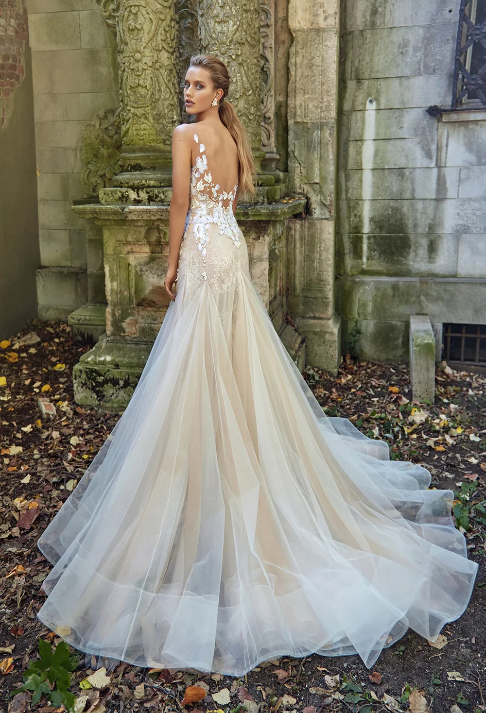 Lauren - Galia Lahav Fall 2017 Bridal Collection. theweddingnotebook.com