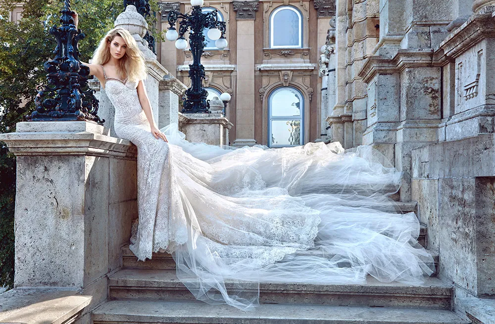 Elizabeth - Galia Lahav Haute Couture Fall 2016 Collection. theweddingnotebook.com
