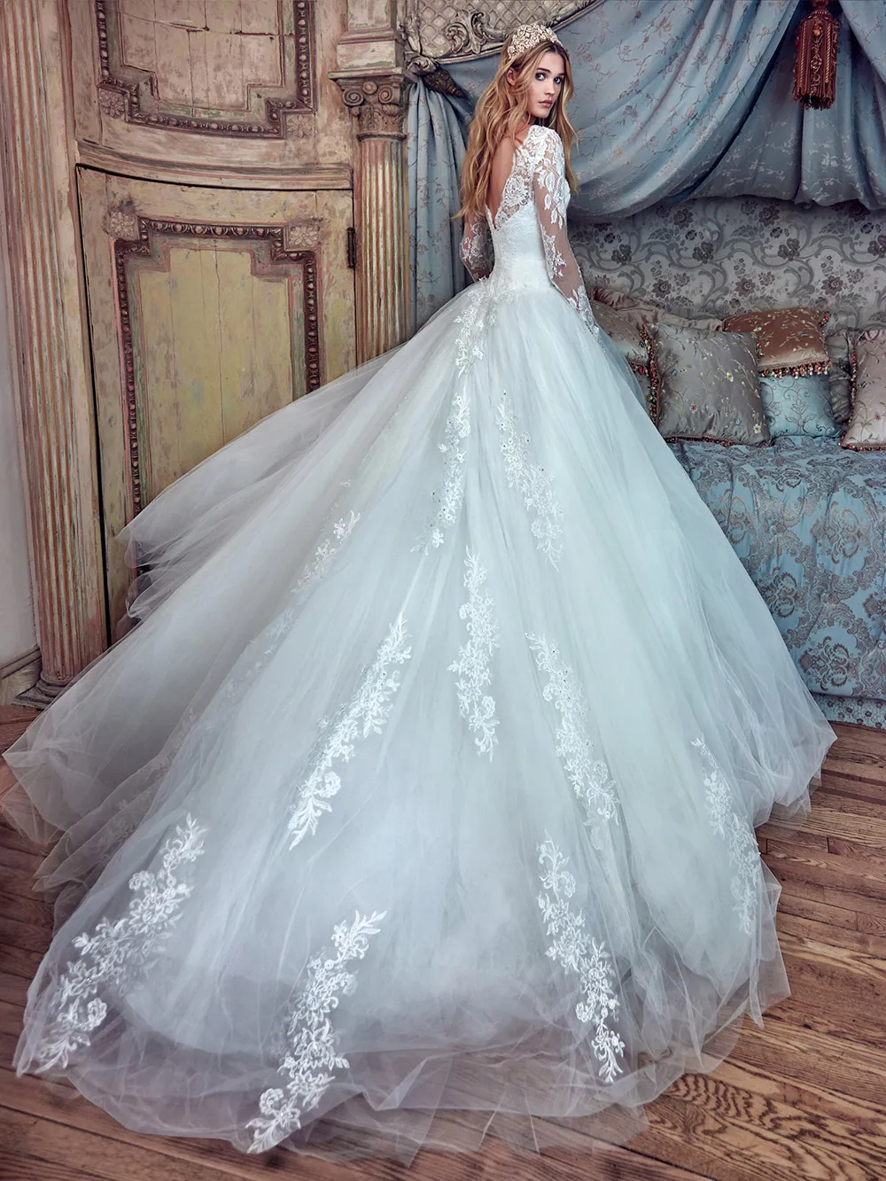 Corina – Galia Lahav Spring 2017 Bridal Collection. theweddingnotebook.com