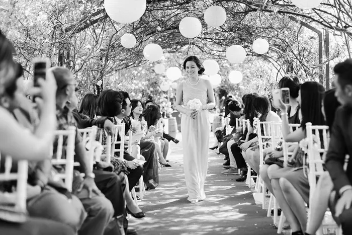 Photo by Sayher Heffernan. theweddingnotebook.com