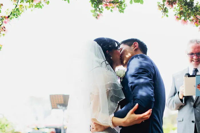 Photo by Sayher Heffernan. theweddingnotebook.com