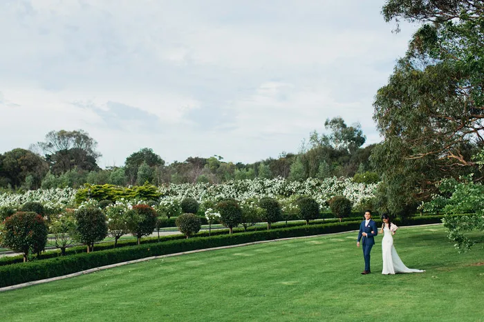 Photo by Sayher Heffernan. theweddingnotebook.com